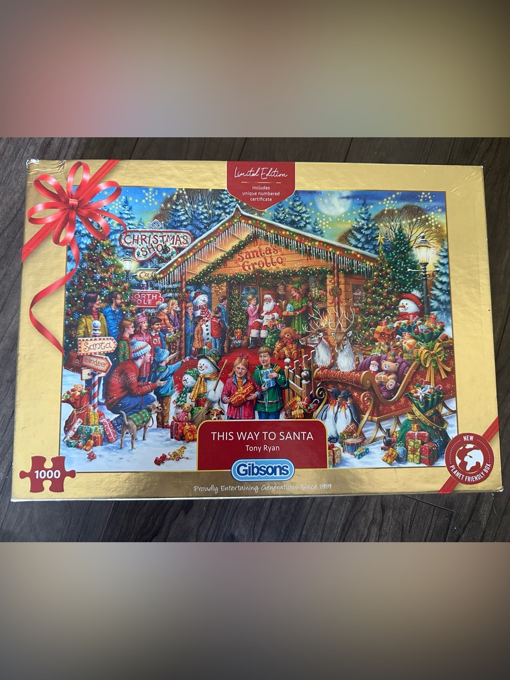 *Gently loved* Gibsons 1000pc This Way to Santa